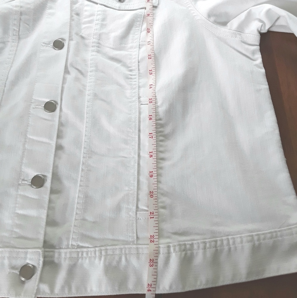 Jean jacket - Picture 6 of 8